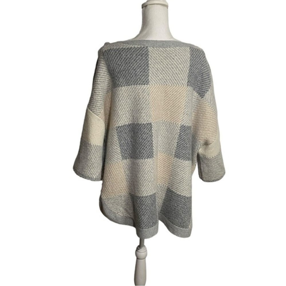 Neutrals One Size Structured Sleeve Poncho - Picture 3 of 4